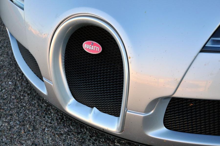  Bugatti Veyron 16.4 Grand Sport 2012 года  (фото 29 из 46)
